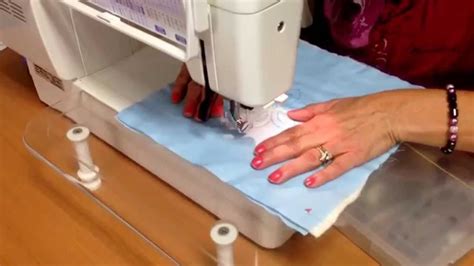 Simple free motion quilting on your regular sewing machine | Free motion quilting, Machine ...