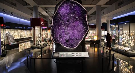 Inside The New Halls Of Gems & Minerals At The AMNH - Gothamist