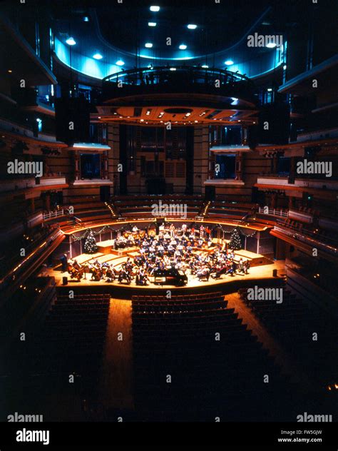 Birmingham Symphony Hall Auditorium, with orchestra rehearsing Stock Photo - Alamy