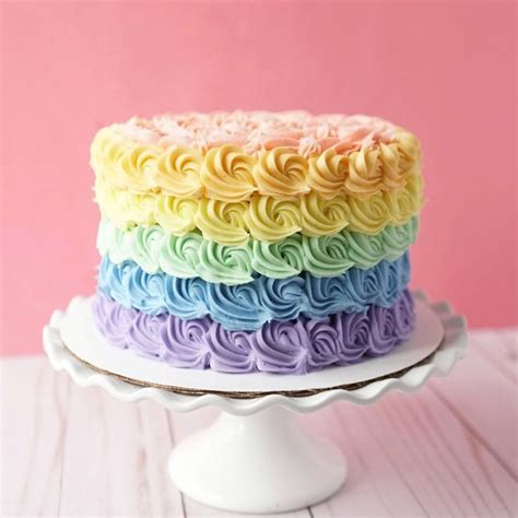 Wilton Cake Decorating on Instagram: “Rosettes can be a simple yet ...