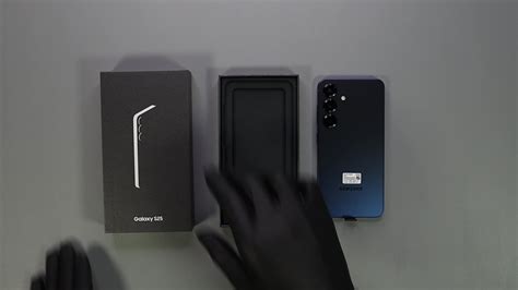 The Unboxing Video Of Samsung Galaxy S25 No Commentary