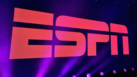 Senator urges revision of Sports Broadcasting Act as streaming takes