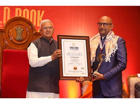 madhya pradesh governor mangubhai  patel bestowed  world book