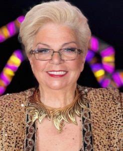 Γιορτινά γεμιστά μανιτάρια με κινόα και αποξηραμένα φρούτα από την