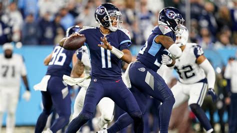tennessee titans grades  cowboys assessing josh dobbs  start