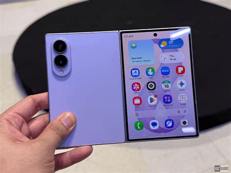samsung galaxy  fold undergoes jerryrigeverythings brutal durability