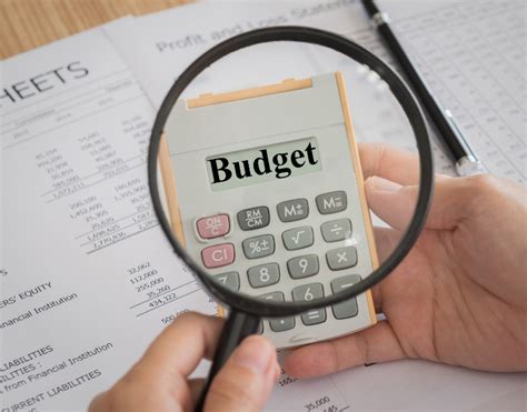 family budgeting tips philippines   dads guide  saving