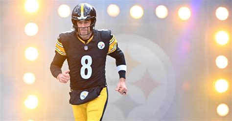 Aaron Rodgers update: Steelers QB's practice status revealed amid wrist