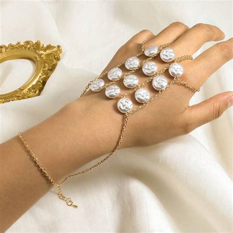 1 Piece Of Vintage Gold Multi Layer Irregular Faux Pearl Adjustable