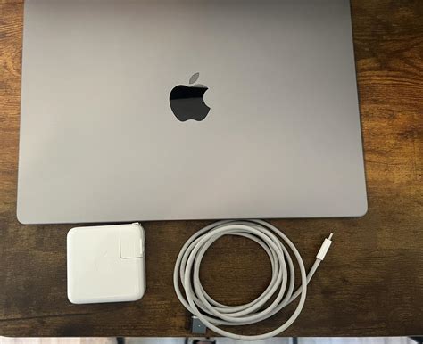 Macbook Pro Late M Apple M Gray Gb Gb Core