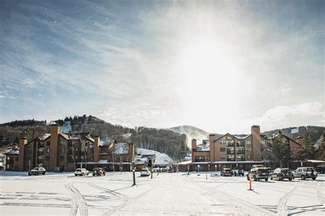 pico mountain operating schedule peak