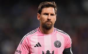 lionel messi playing today projected lineups  barcelona sc