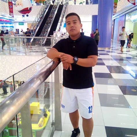 mag almusal muna  manong guard gudvibesreels almusalsaumaga