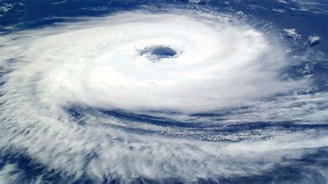 Melissa avanza y el Caribe sigue en alerta 