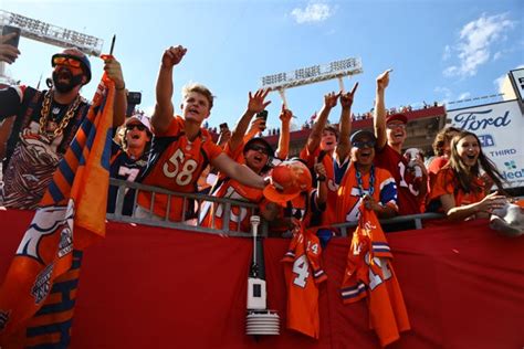 Broncos fans took over Bucs' stadium in Week 3