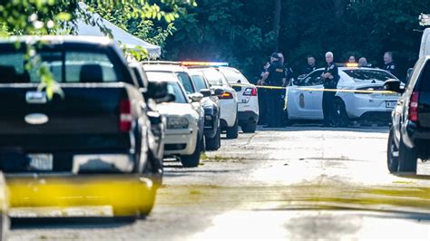 Police chase ends in shooting near West 32nd Street and Clifton Street 