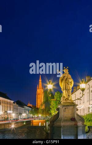 Nighttime In Bruges Flanders In Belgium Stock Photo Alamy