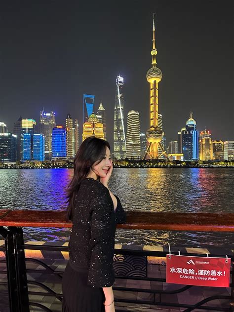 [CLASSY] 포르타주 글리터 가디건 / BLACK | OFRYU 