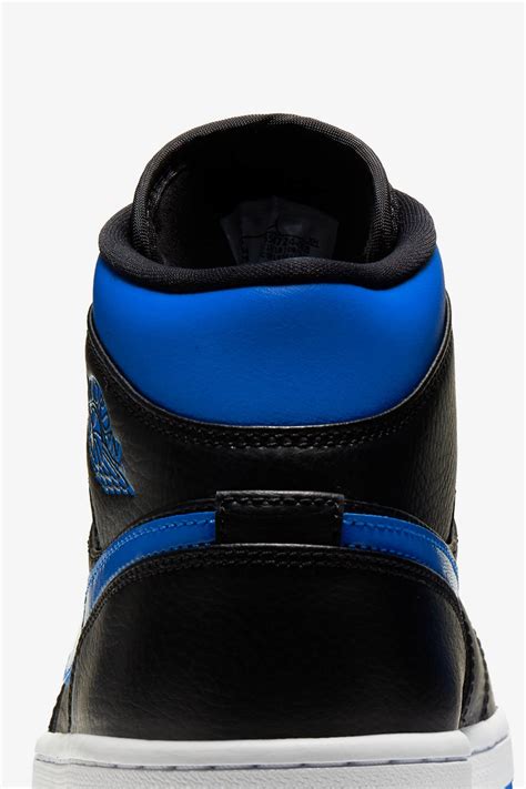 วนเปดตว Air Jordan 1 Mid Hyper Royal Nike SNKRS