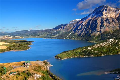 WATERTON LAKES DRUMHELLER Wells Gray Tours