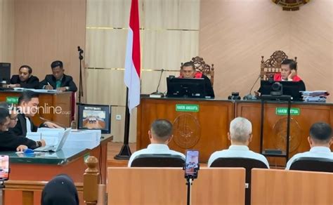 pledoi arief setiawan sebut dani  nursalam inisiasi pertemuan