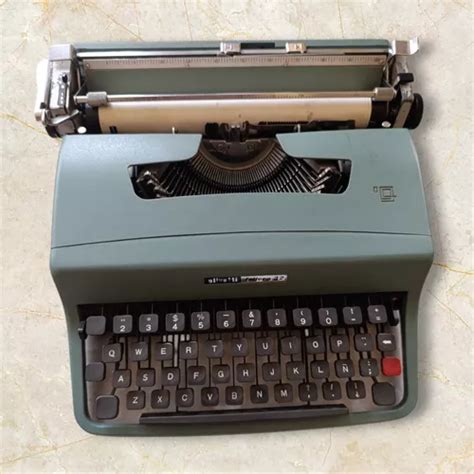 Máquina De Escribir Olivetti Lettera 32 MercadoLibre