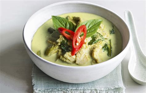 Thai Green Curry In Steps Blue Dragon