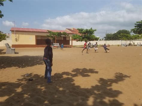 Journée mondiale de l enfance peindre le monde en couleurs pour