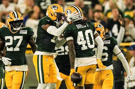 Who are the NFL teams that rival fans tend to hate, and why?