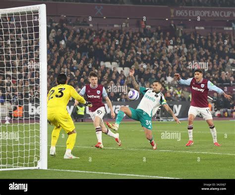 Bruno Gulmaraes NU Scores The First Newcastle Goal 0 1 At The West