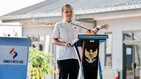 indonesia cuts fuel imports minister bahlil  importers  unhappy