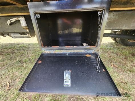 Buy Used Mitsubishi Fighter Fm Tray Truck In Inverell Nsw