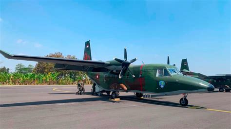 prabowo tambah  pesawat water bombing perkuat penanganan karhutla
