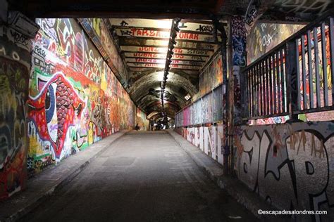 Leake Street Graffiti Tunnel Le Banksy Street Art Waterloo Banksy