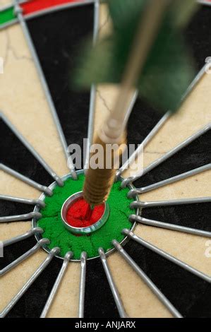 Dart In Bullseye Stock Photo Alamy