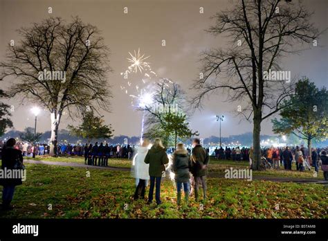 Crowds people clapham common hi-res stock photography and images - Alamy 