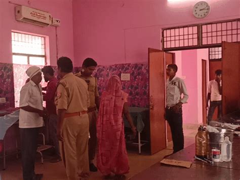 shravasti woman rescued  canal  suicide attempt family dispute