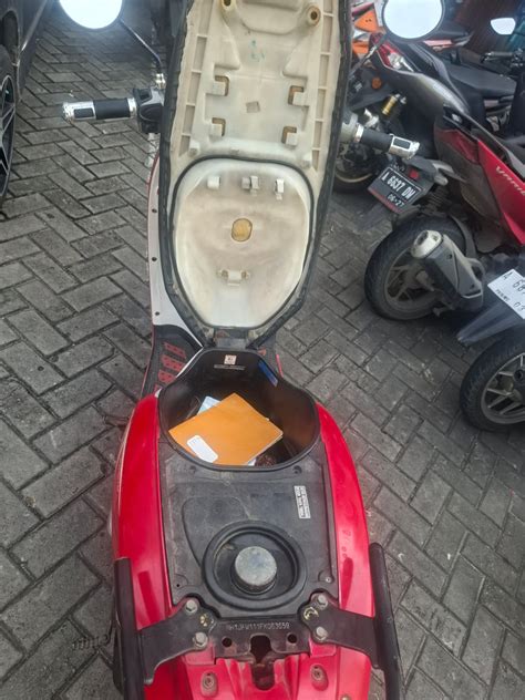 Lelang Motor HONDA SCOOPY 110 2015 MERAH JAKARTA TIPAR