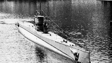 Vigías bajo el mar 100 años del arma submarina española Diario de