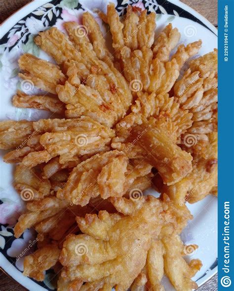 Crispy Oyster Mushrooms On A Plate Jamur Krispi Close Up Photo Of