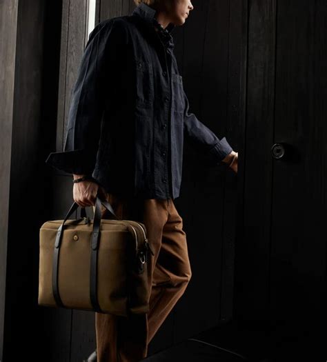 8 Of The Best Work Bags For Men In 2025 Opumo Magazine