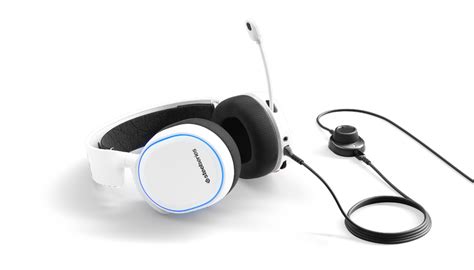 Arctis 5 RGB Gaming Headset | Crystal Clear Mic | SteelSeries