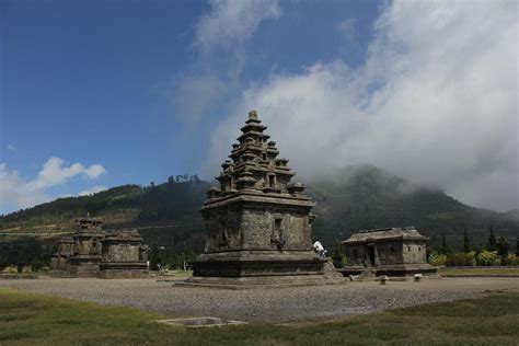 candi arjuna dieng | Pesona Indonesia