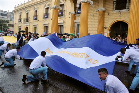 DÍA DE LA INDEPENDENCIA DE EL SALVADOR Libertad