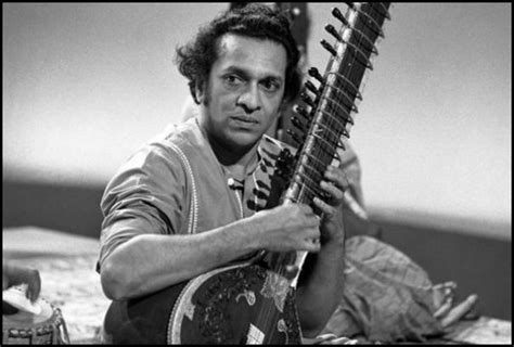 Exposé Online Artist Info Ravi Shankar