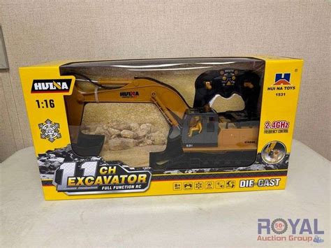 Hulna Die Cast 11CH Excavator Toy - Royal Auction Group