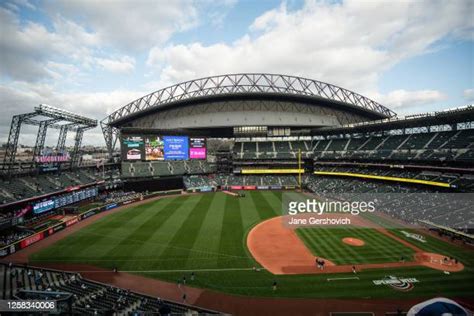 Cleveland Park Stadium Photos and Premium High Res Pictures - Getty Images