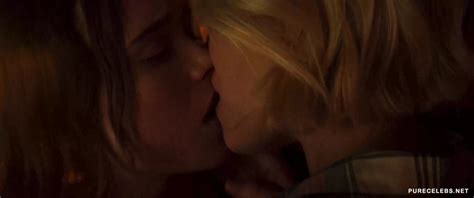 Kate Mara Ellen Page Nude And Wild Lesbian Sex Scenes Hot Sex