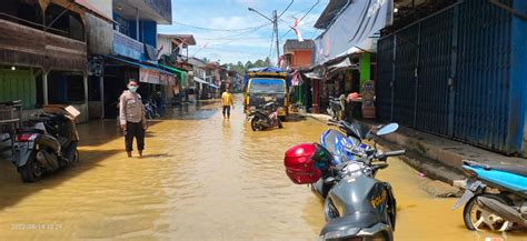 Pasar Darit Kabupaten Landak Terendam Banjir SuaraIndo Id