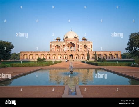 Humayun Tomb Delhi Hi Res Stock Photography And Images Alamy